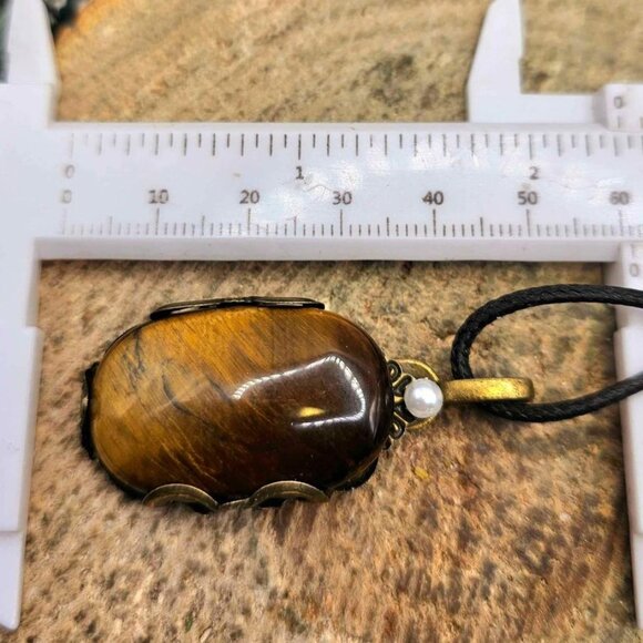 Nature Tiger Eye Polished Stone Flower Pattern Wrapped Pendant Necklace - Picture 6 of 10